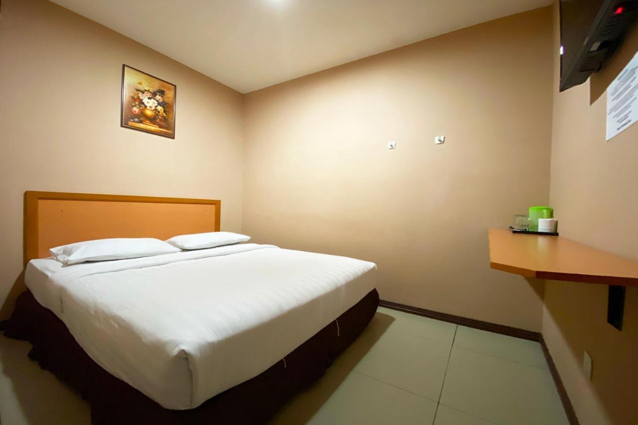 Oyo 90108 Hotel Kaya Kota Kinabalu Eksteriør billede