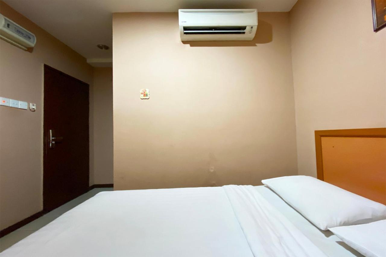 Oyo 90108 Hotel Kaya Kota Kinabalu Eksteriør billede