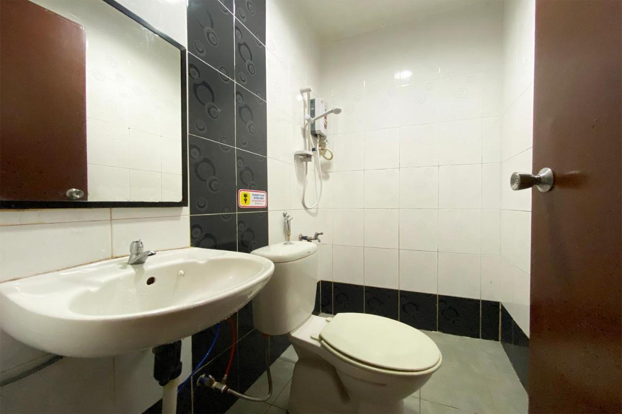 Oyo 90108 Hotel Kaya Kota Kinabalu Eksteriør billede