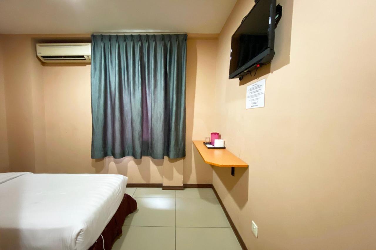 Oyo 90108 Hotel Kaya Kota Kinabalu Eksteriør billede
